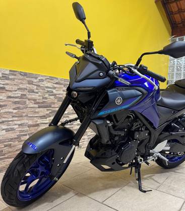 YAMAHA MT-03 ABS YAMAHA MT-03 ABS